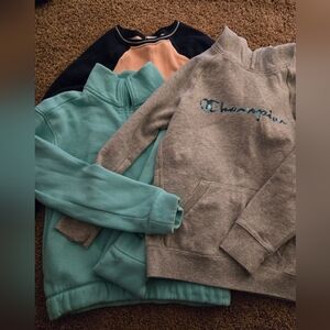 Sweatshirts Lot